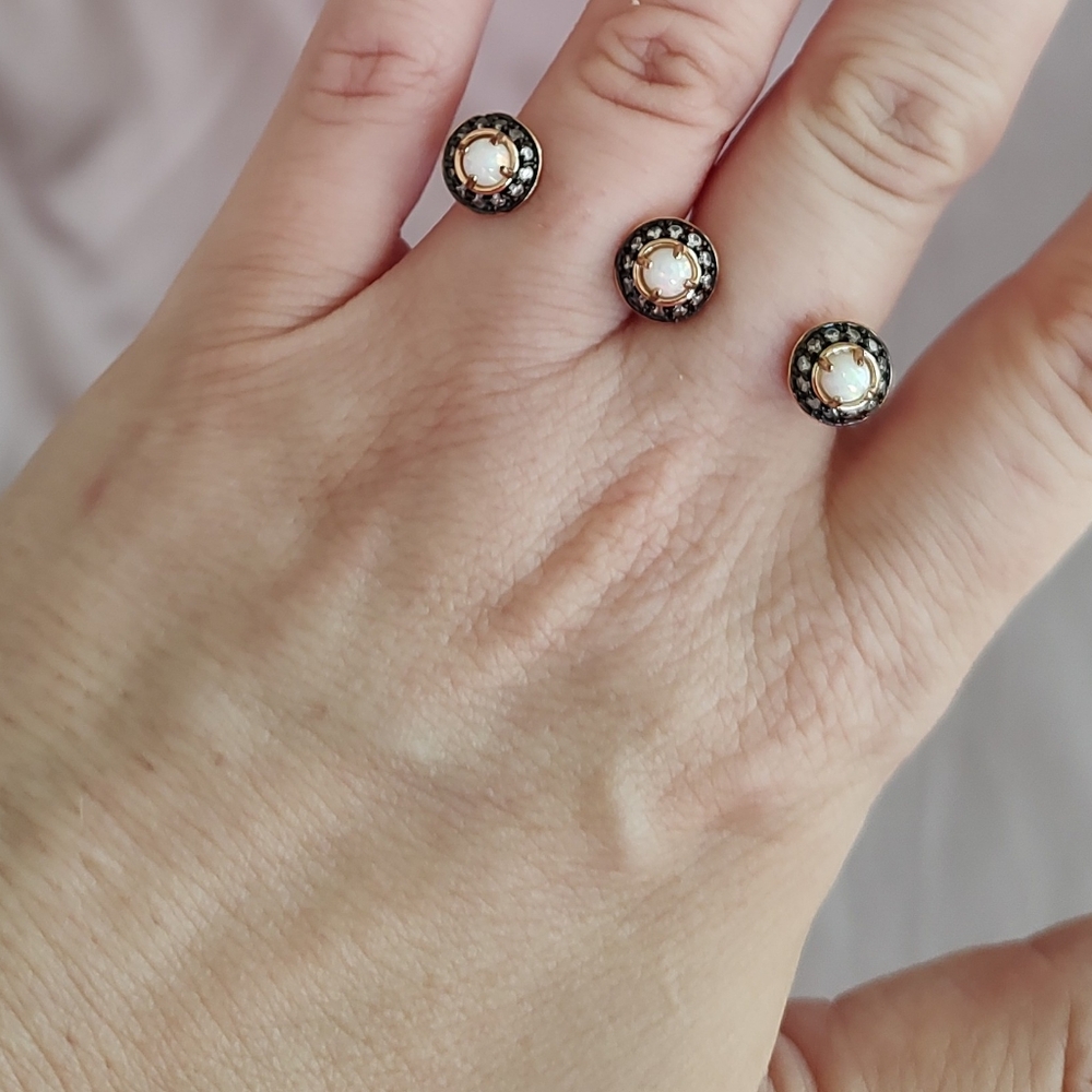 Kendra Scott Black and Pearl Ring Trio
